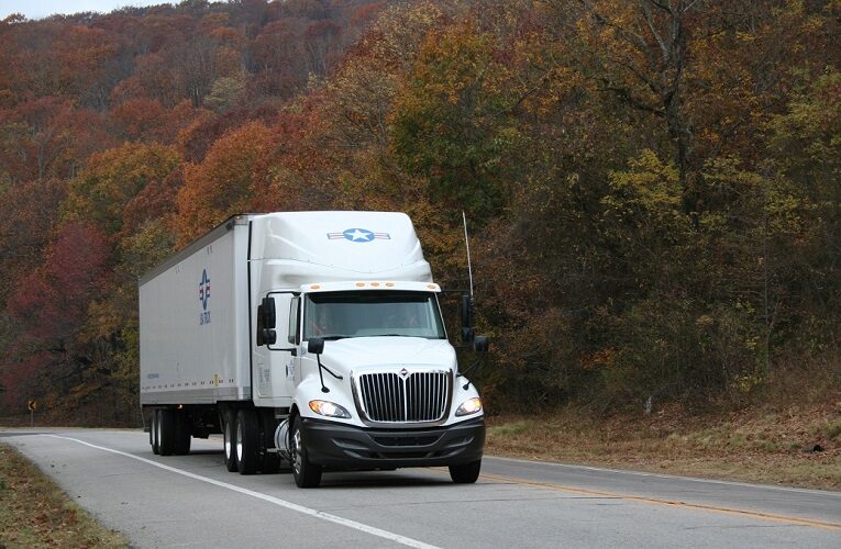 8 Companies Are Creating The Self Driving Truck A Reality
