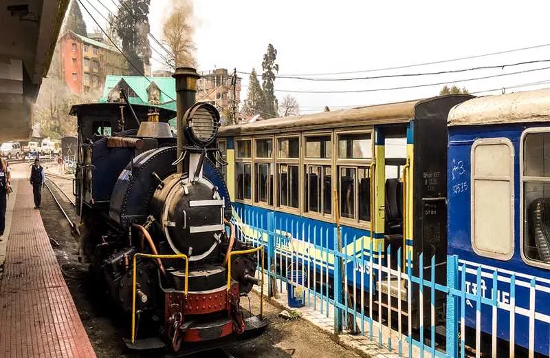 Shimla Toy Train and Manali Solang Valley